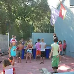 Zecamping 3 A 4km De La Piscine Chiens Acceptes Jacuzzi