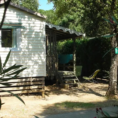 3 Etoiles - Piscine - Ccaffbe Parque de Campismo Bormes-les-Mimosas