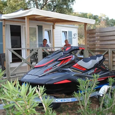 Zecamping 3 A 4km De La Piscine Chiens Acceptes Jacuzzi Bormes-les-Mimosas