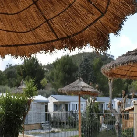 Campingplatz Zecamping 3 A 4km De La Piscine Chiens Acceptes Jacuzzi