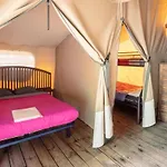 Zecamping 3 A 4km De La Piscine Chiens Acceptes Jacuzzi 3*