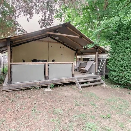 Zecamping 3 à 4km De La Piscine Chiens Acceptés Jacuzzi Camping 3*