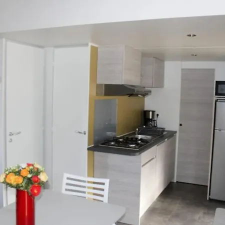 Zecamping 3 Espace Aquatique Tente 18M2 3 Pers