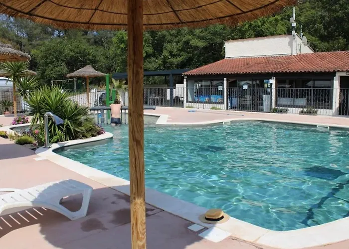 Zecamping 3 A 4Km De La Plage Piscine Chiens Acceptes Sauna Et Hammam 캠프장